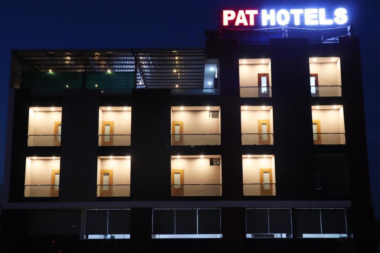 Pat Hotels Indore Exterior foto