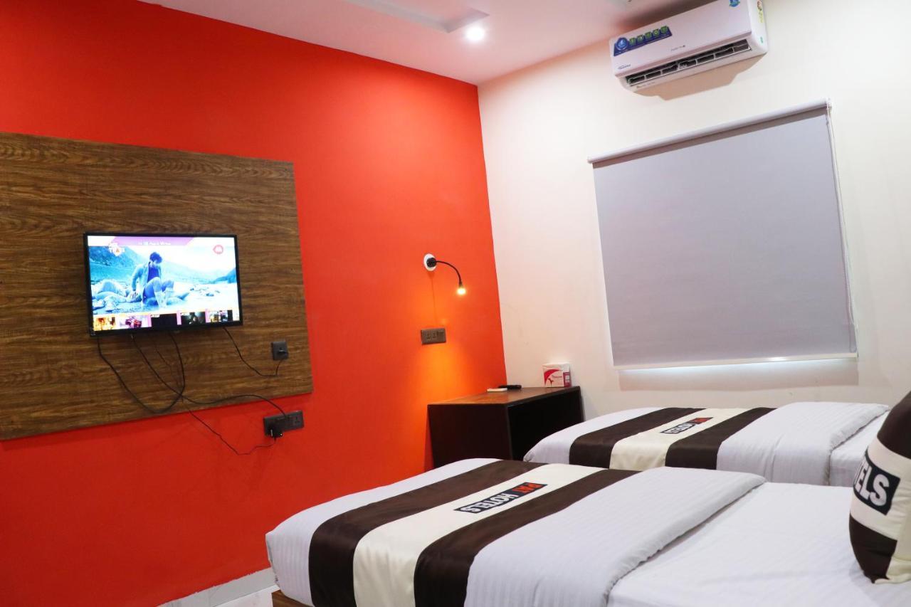 Pat Hotels Indore Exterior foto